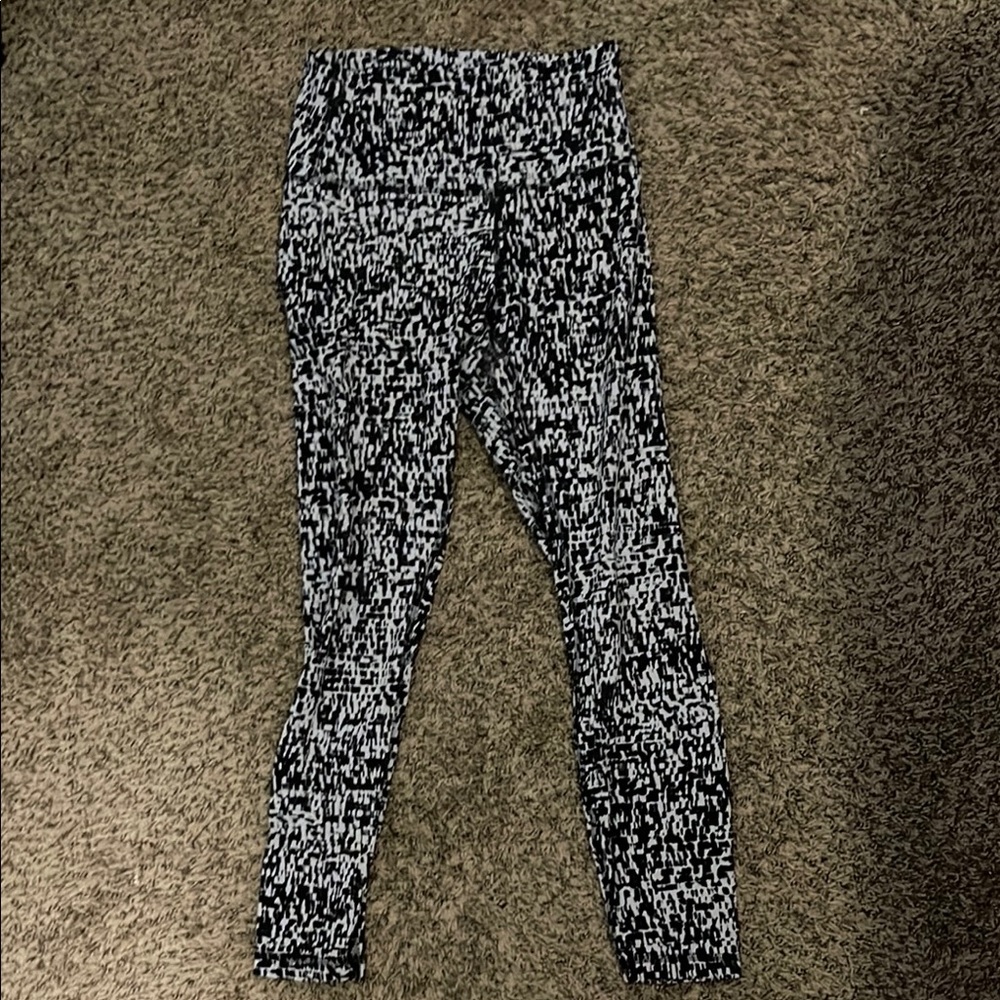 Lululemon women’s align leggings 25”